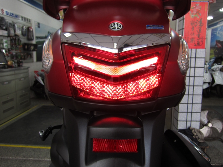 進口YAMAHA Grand Filano 125復古型速克達!!!