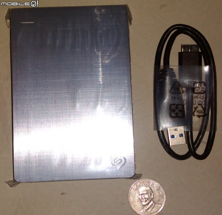 [開箱] Seagate Backup Plus 4TB USB3.0 2.5吋 行動硬碟 STDR4000301