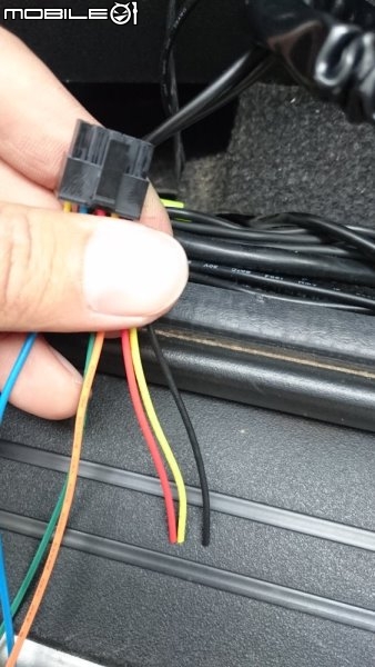 [分享]DIY更換07年WISH車用數位電視盒