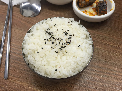 【食記】捷運新埔站。朝鮮味韓國料理~一人低消170元 多種小菜吃到飽