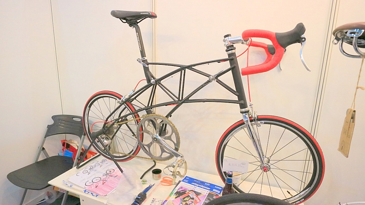 《2016自行車展》 圖多 字少