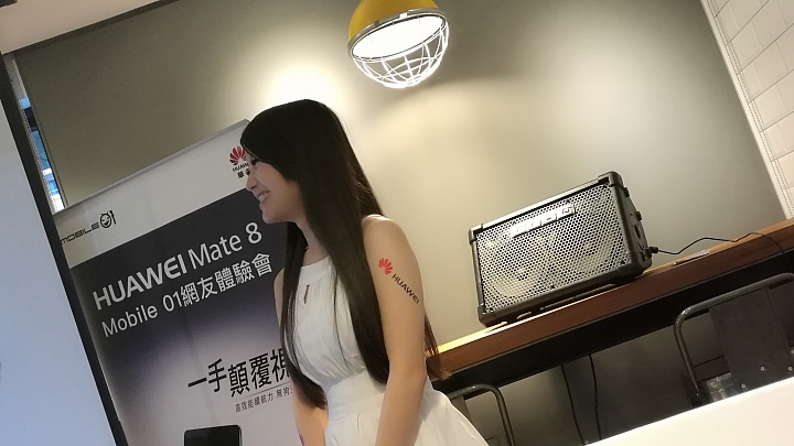 冰芯低耗 金屬工藝 超高屏佔 華為 HUAWEI MATE 8 花粉超值體驗