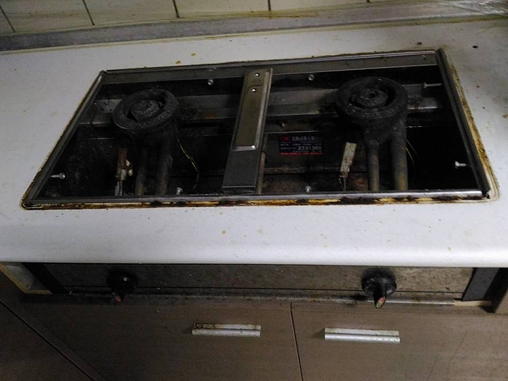 [開箱] 林內牌 RB-300SH 檯面式三口瓦斯爐DIY安裝全記錄