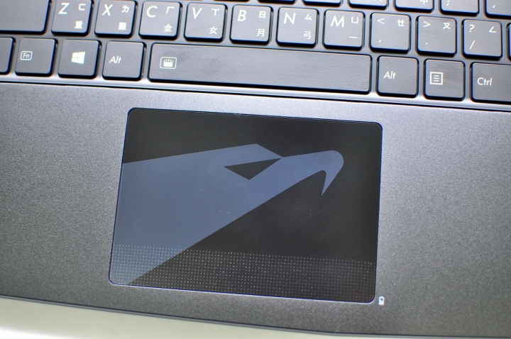 AORUS X7 PRO V5最強薄型電競筆電強勢登場