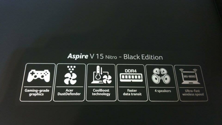 【簡易開箱】Aspire V Nitro  VN7-592G-739Z