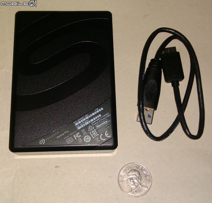 [開箱] Seagate Backup Plus 4TB USB3.0 2.5吋 行動硬碟 STDR4000301