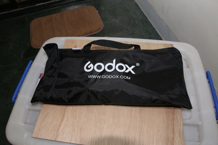 給自己的生日禮物開箱-神牛 GODOX 250W 棚燈套件組
