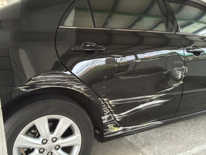 請教10.5 Altis 烤漆板金問題