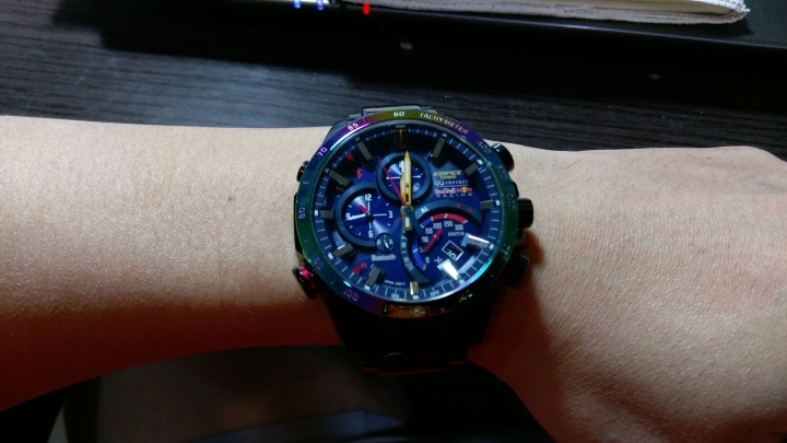 卡西歐 EDIFICE  EQB-500RBB-2A 賽車錶 Red Bull聯名款