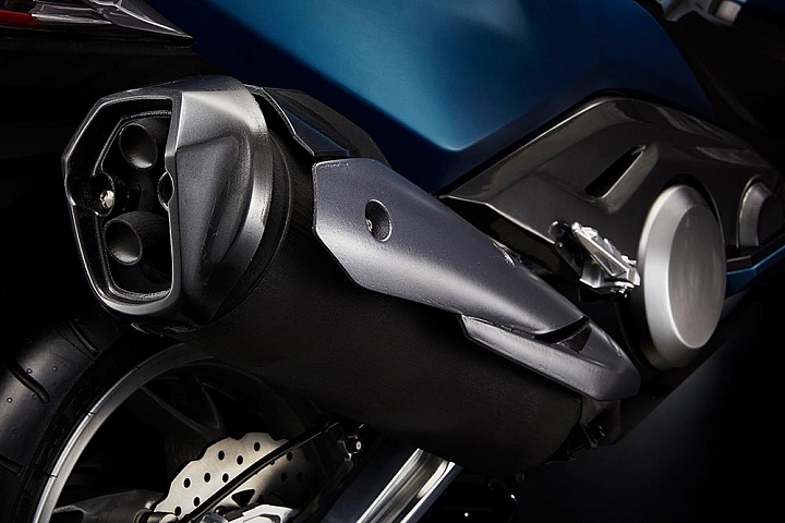 [海外快訊]國產雙缸再一發！KYMCO 光陽日本全新推出 K50 Concept 雙缸大型重機！