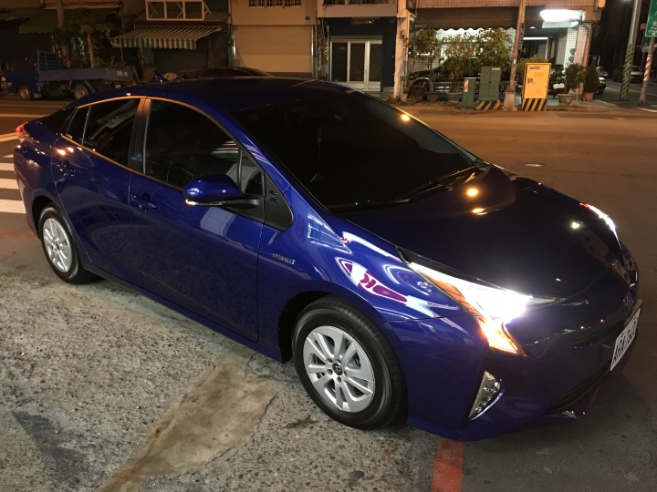 PRIUS4  3/2星湛藍 交車
