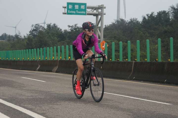 2016 輪霸西濱 北上新豐橋上約1:00後 亂亂拍