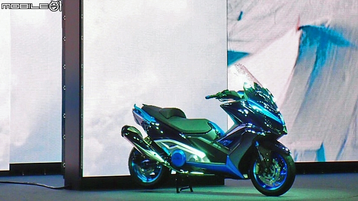 [海外快訊]國產雙缸再一發！KYMCO 光陽日本全新推出 K50 Concept 雙缸大型重機！
