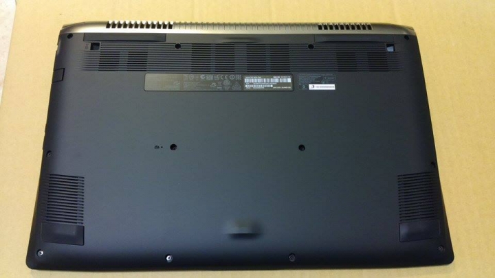 【簡易開箱】Aspire V Nitro  VN7-592G-739Z