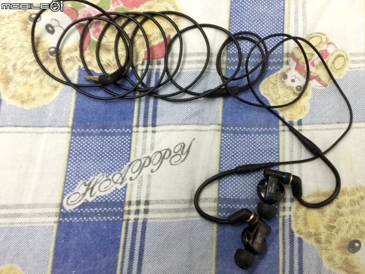 26/3更新 新手選擇：ATH-CKS1000 還是Sony 7550(EX800ST)?