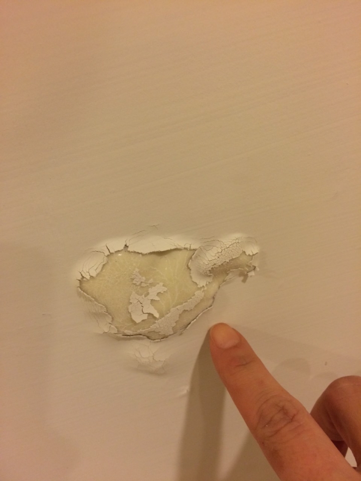 壁癌處理後起了大泡泡