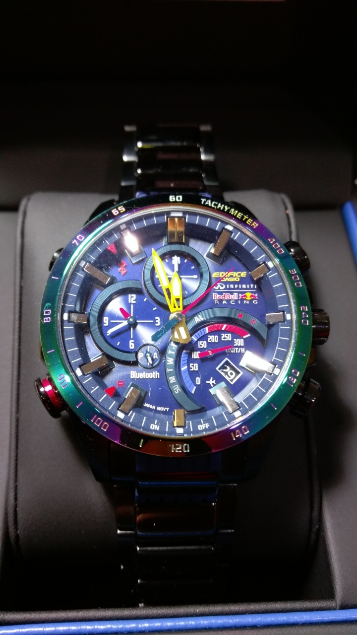 卡西歐 EDIFICE  EQB-500RBB-2A 賽車錶 Red Bull聯名款