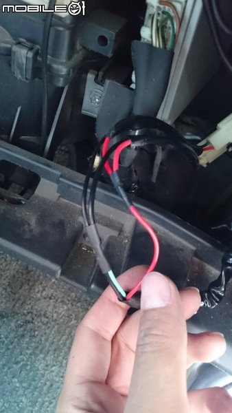 [分享]DIY更換07年WISH車用數位電視盒