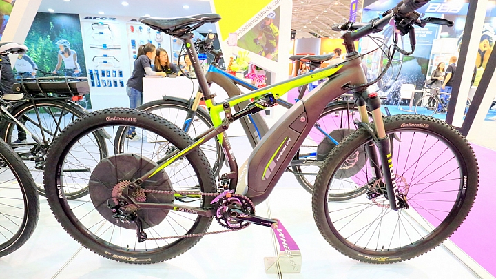 《2016自行車展》 圖多 字少