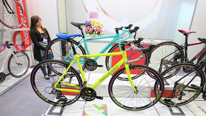 《2016自行車展》 圖多 字少