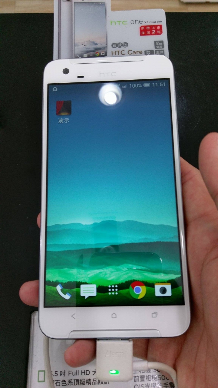 我去專賣店玩到HTC X9了！