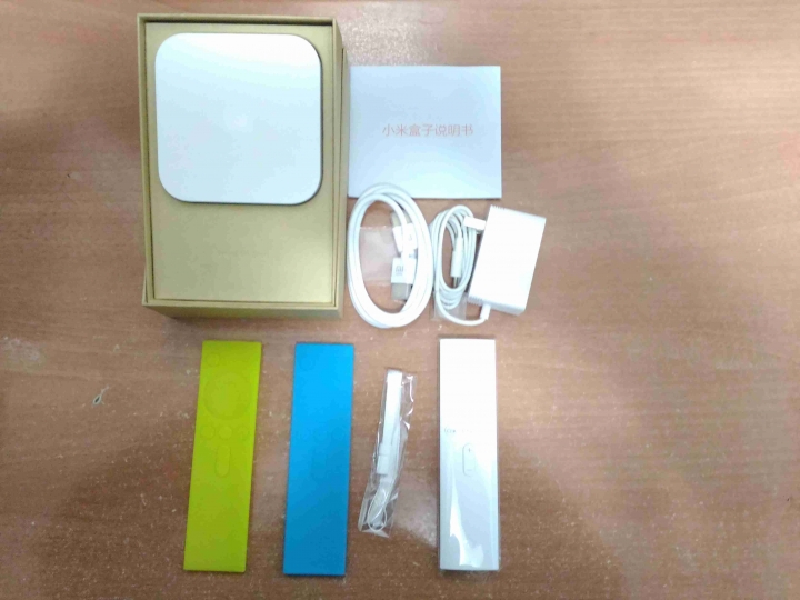 小米盒子三 增强版2G 4k 微開箱+小米藍牙手柄