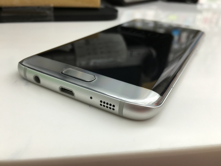 S7edge銀小開箱。