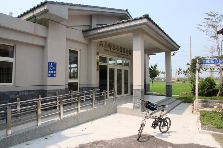 騎 遊 屏 東 萬 丹 鄉  興 全 動 畫 彩 繪 村