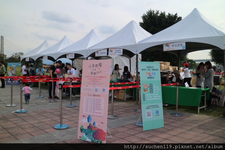 新北市野餐日吃不完拍不完笑不停~春天就是要野餐阿~