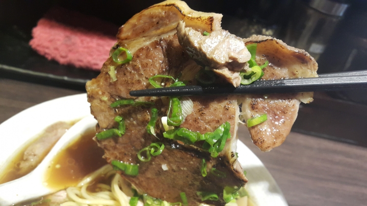 鷹流東京醬油拉麵蘭丸。肉好湯濃，拉麵吃到爽