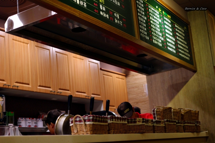 小木屋鬆餅(板橋中山店)#台大和交大校園排隊美食(板橋新埔站)