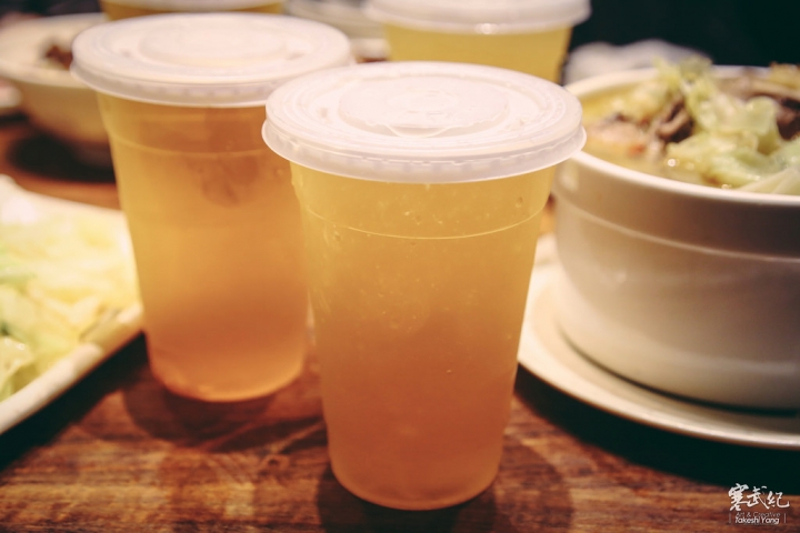 捷運善導寺‧雙月食品社｜張忠謀也愛這一味‧養生溫補古早味雞湯！