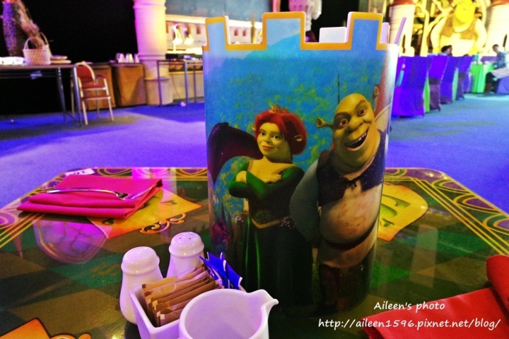 [澳門] 早餐好歡樂,到「體驗夢工場」讓功夫熊貓坐檯陪你吃早餐