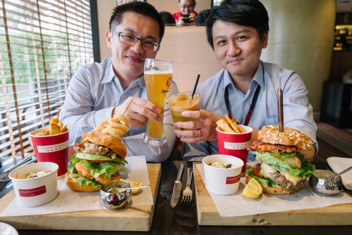 [台北信義] 台北君悅酒店Cheers歡飲廊「大堡口福漢堡季」快閃活動 (3月8-31日)