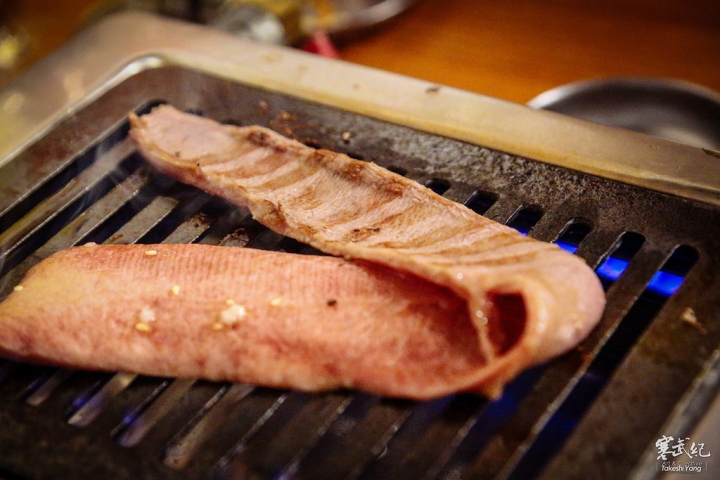大阪燒肉雙子Futago 林森店｜超喧囂大阪流日式燒肉‧下班快來喝酒吃肉！
