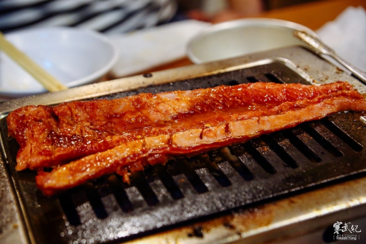 大阪燒肉雙子Futago 林森店｜超喧囂大阪流日式燒肉‧下班快來喝酒吃肉！