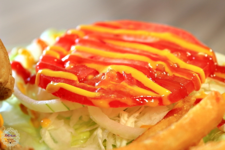 【高雄 三民】Wow.F 沃夫餐廚(文山店)充滿著繪本風格的童趣異國料理餐廳。