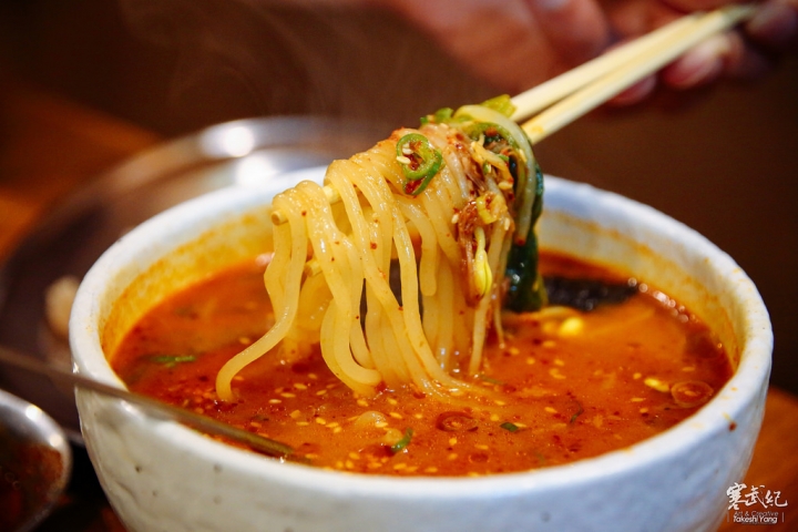 大阪燒肉雙子Futago 林森店｜超喧囂大阪流日式燒肉‧下班快來喝酒吃肉！