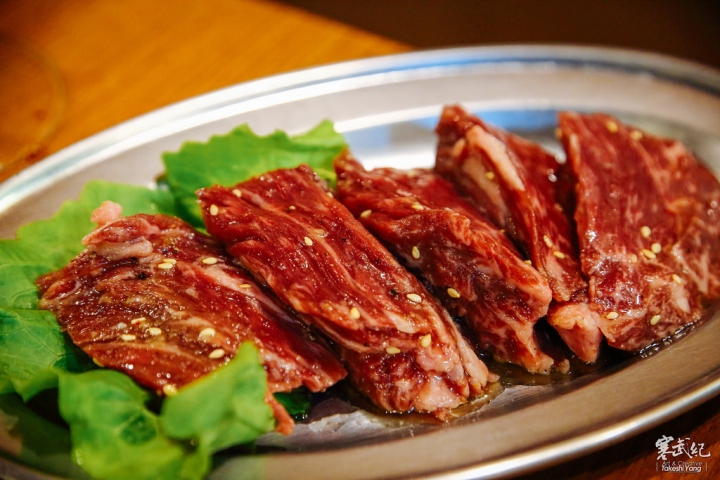 大阪燒肉雙子Futago 林森店｜超喧囂大阪流日式燒肉‧下班快來喝酒吃肉！