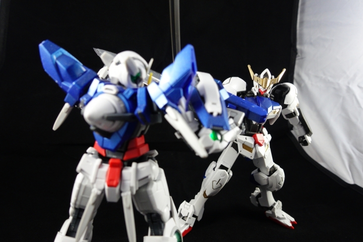 HG 144 獵魔鋼彈 VS RG 能天使