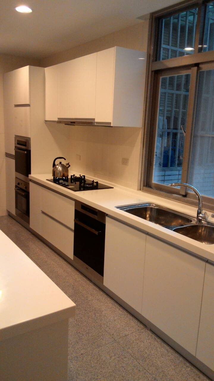 第一次購買系統廚具詢價謝謝 Mobile01