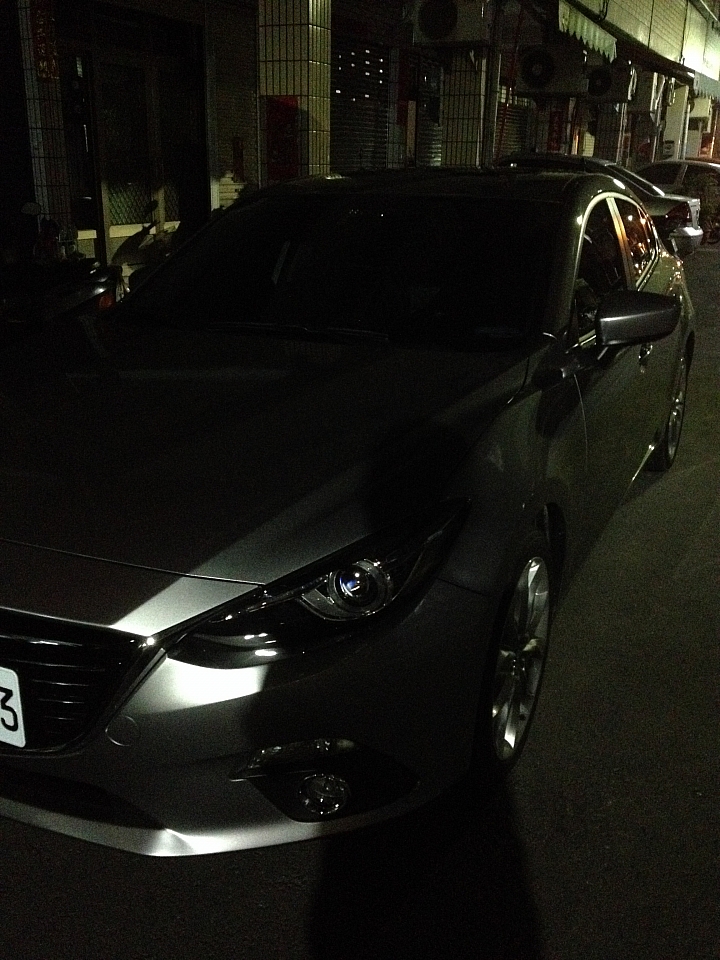 2016 mazda3 5D 光燦銀 簡單分享