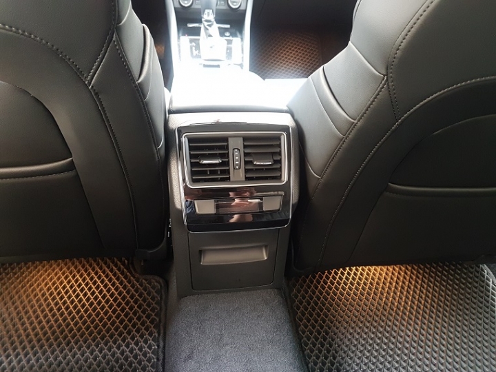 superb 1.8TSI 開箱 只有照片.內容少