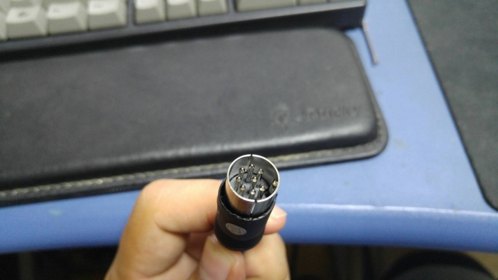 focal xs 2.1 斷線