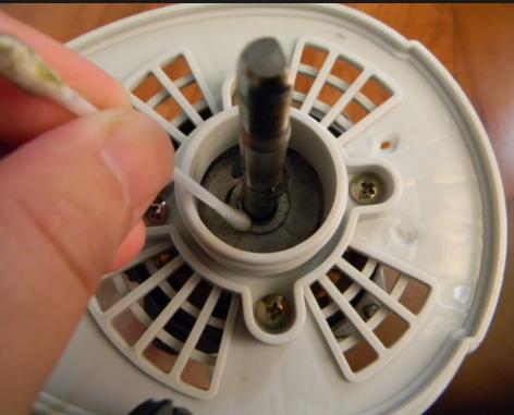 電風扇從這邊點油到底有沒有效呢?