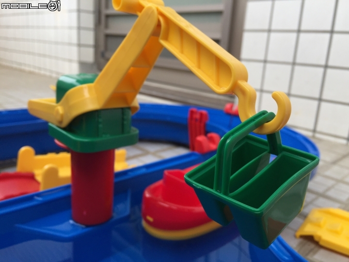 【開箱】夏天玩水趣-瑞典Aquaplay漂漂河水上玩具