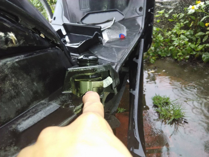 新手車禍    請各位鑑定   附圖