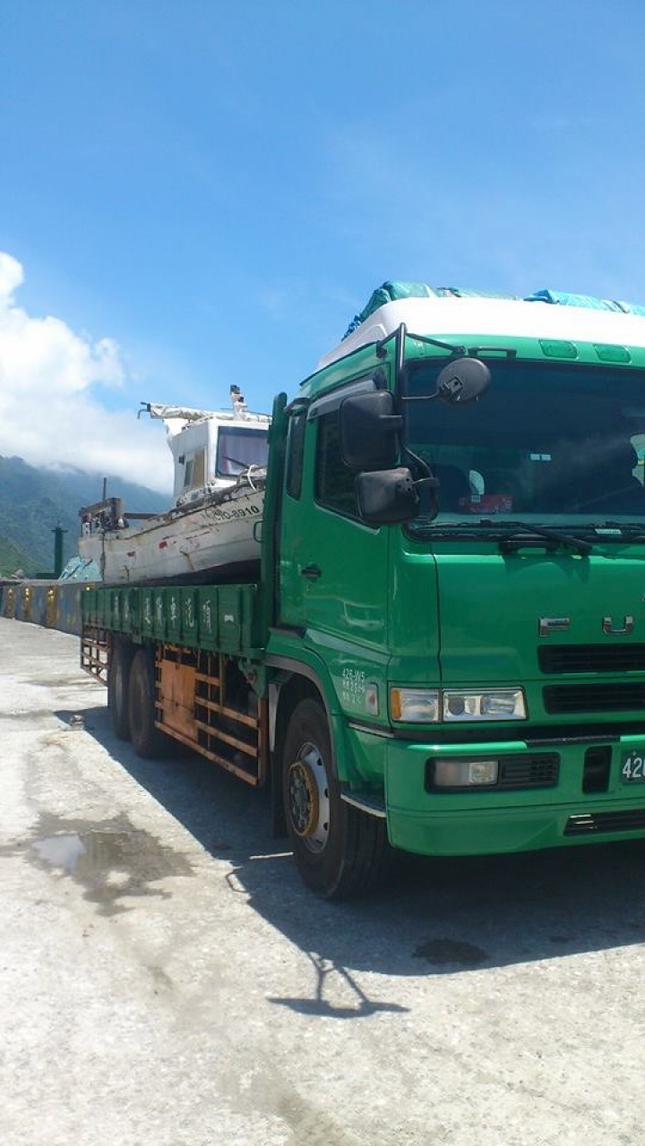[純分享] 老爸的賺錢愛駒-MITSUBISHI FUSO