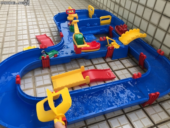 【開箱】夏天玩水趣-瑞典Aquaplay漂漂河水上玩具