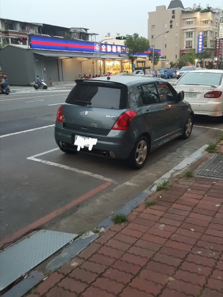 今日見到三部SWIFT, 風格都不同。